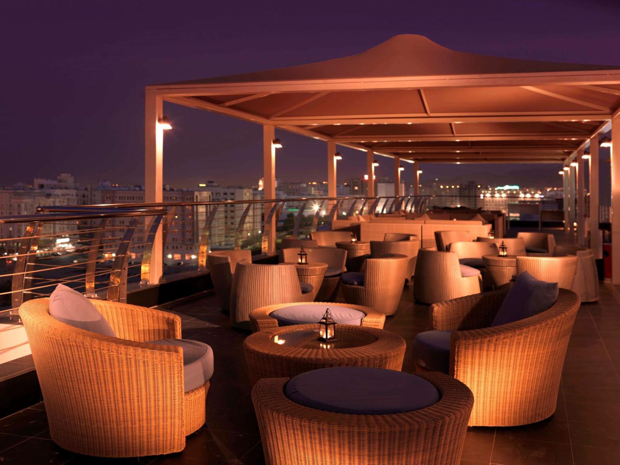 Golden Tulip Muscat Hotel Kültér fotó