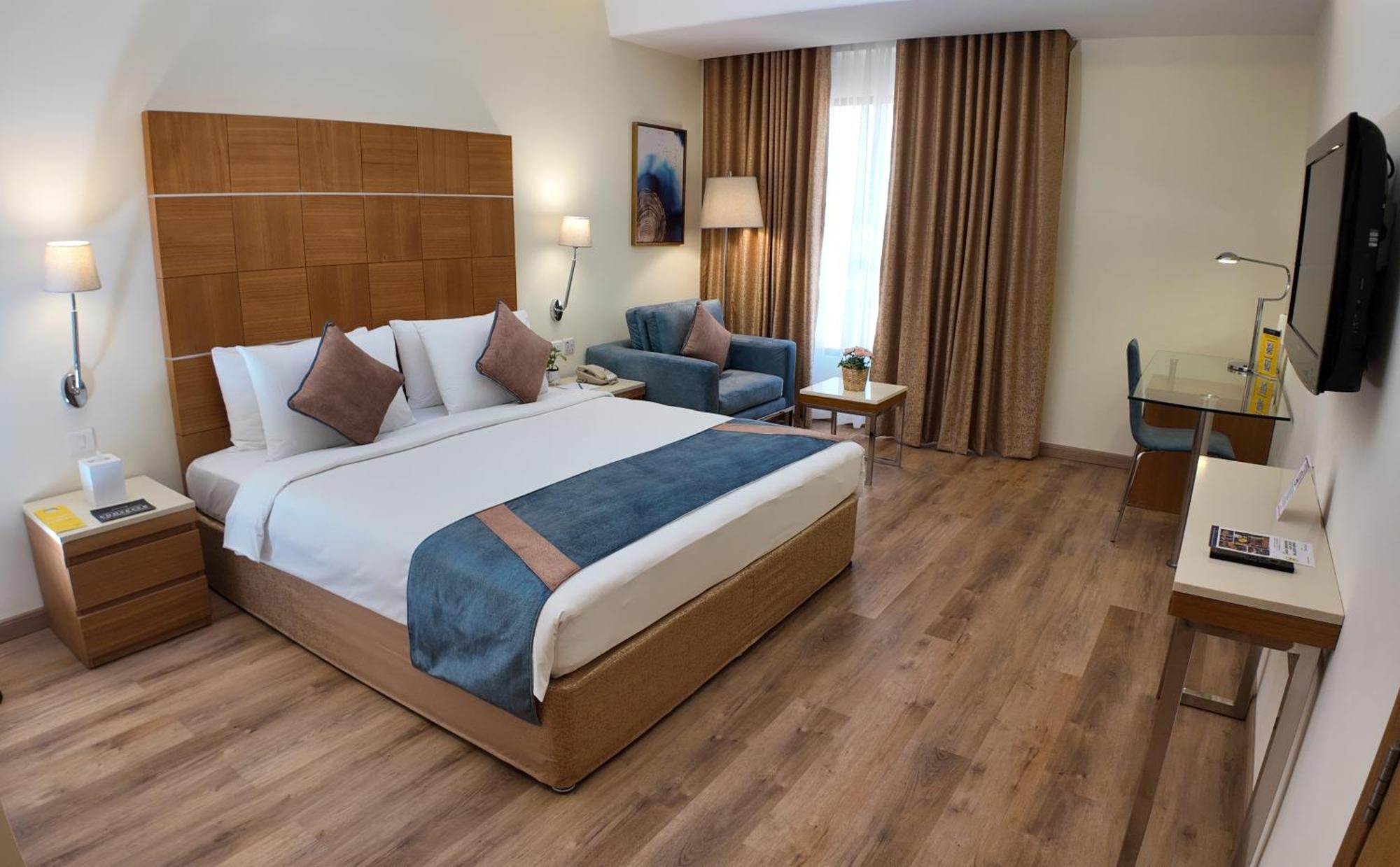 Golden Tulip Muscat Hotel Kültér fotó