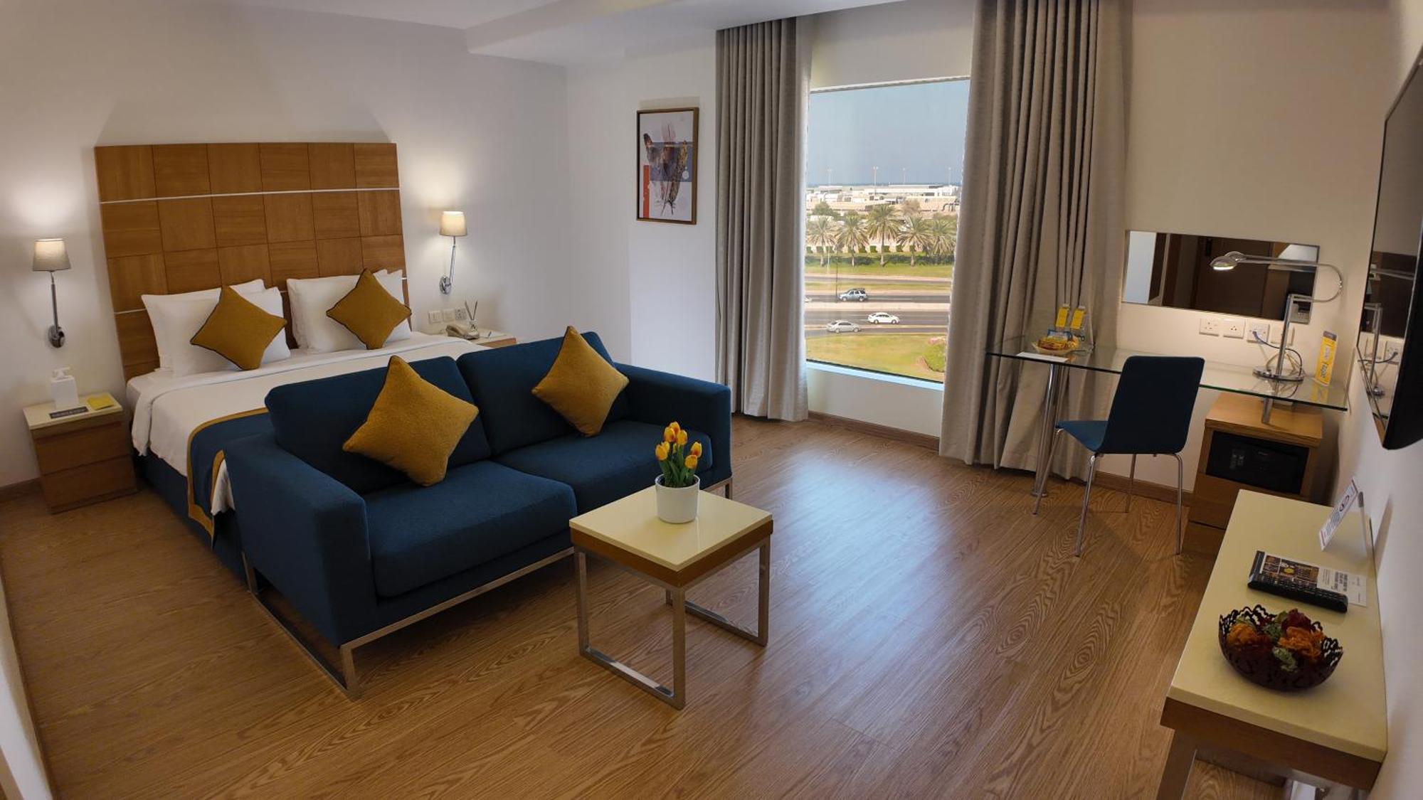Golden Tulip Muscat Hotel Kültér fotó
