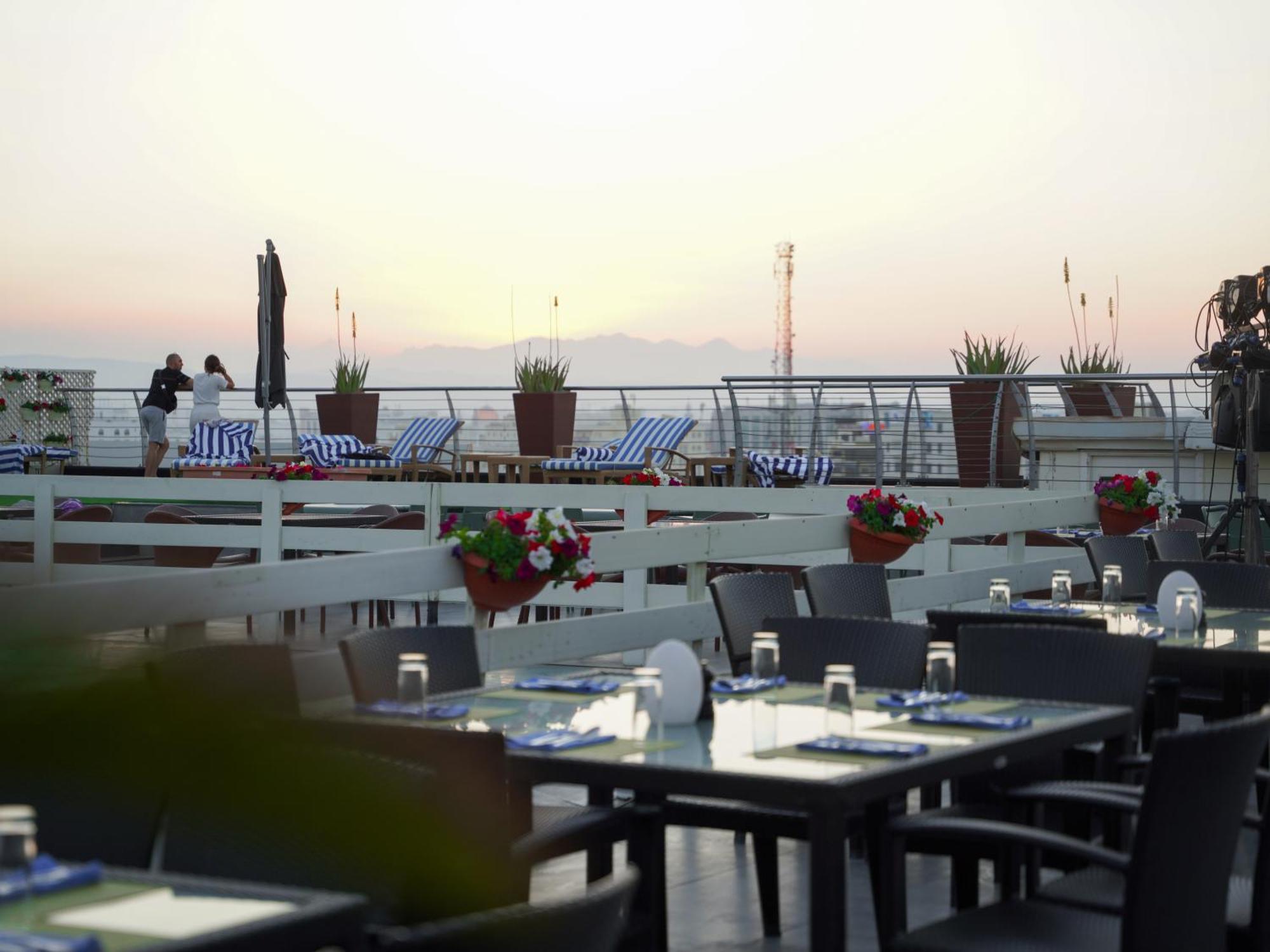 Golden Tulip Muscat Hotel Kültér fotó