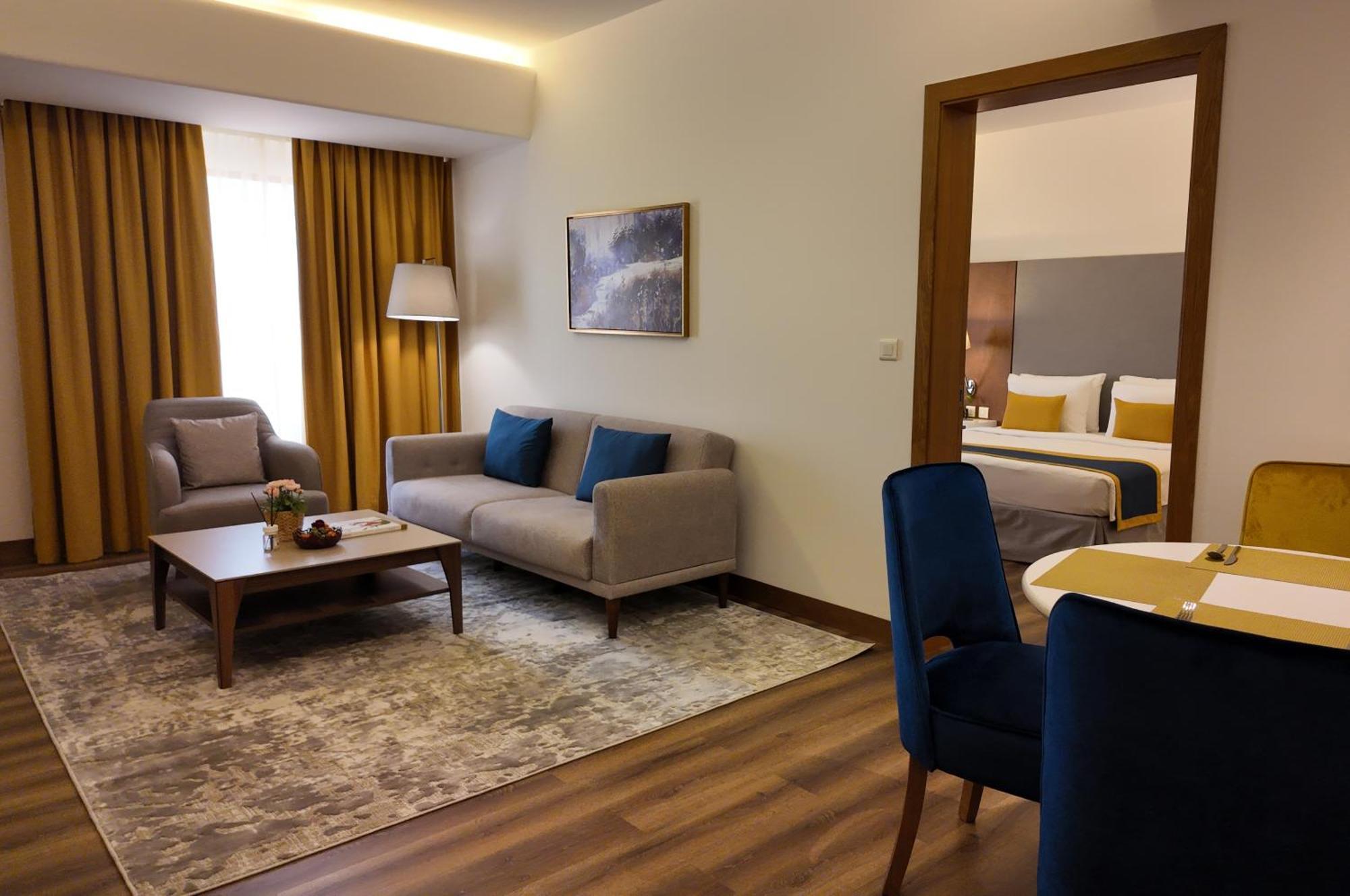 Golden Tulip Muscat Hotel Kültér fotó